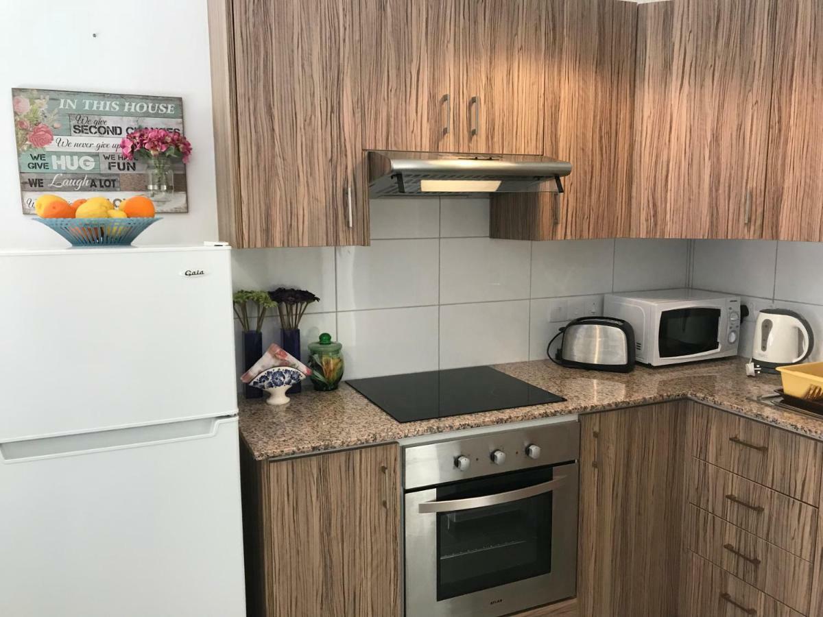 Dhekelia Diamond Apartment Larnaca Bagian luar foto