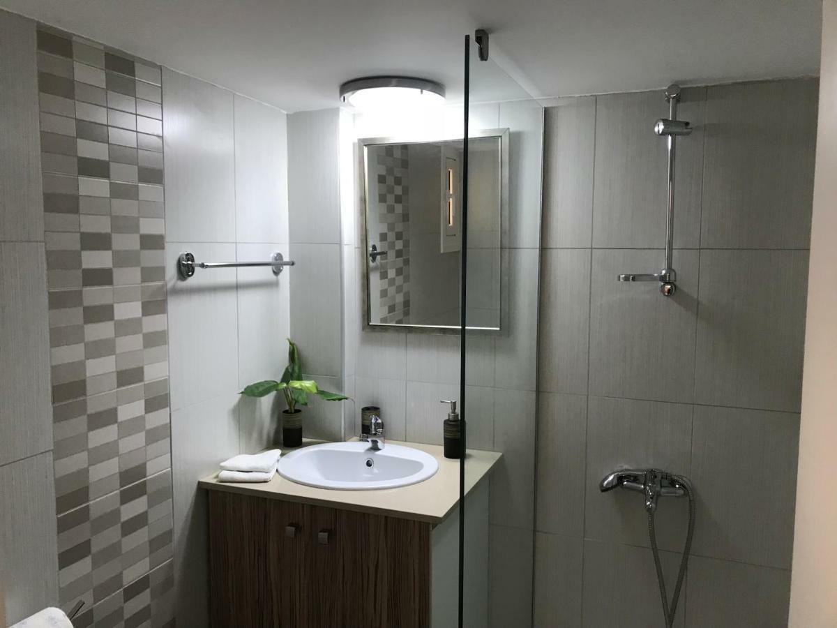 Dhekelia Diamond Apartment Larnaca Bagian luar foto